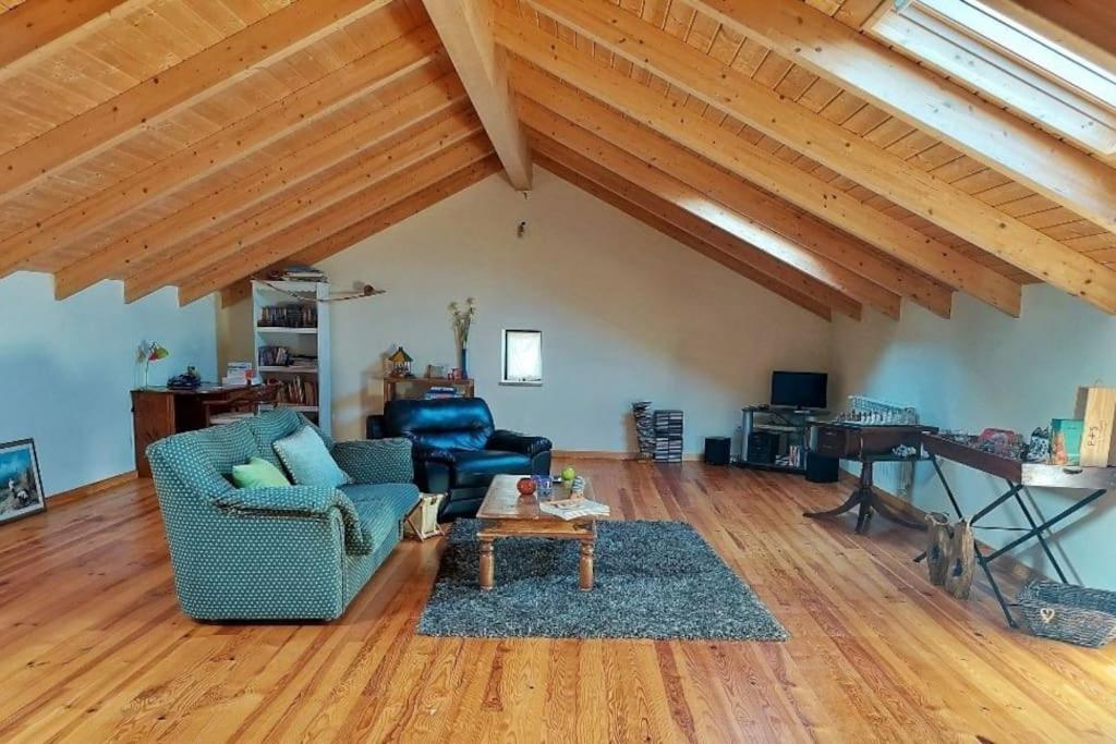 オリヴェイラ・ド・オスピタル A Casa Do Soitoヴィラ エクステリア 写真